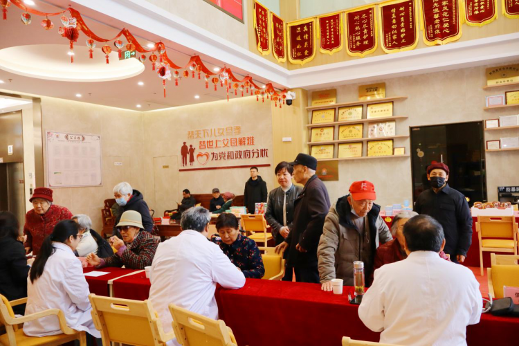  三载初心，守护夕阳 儒阳康养中心举办三周年庆典暨爱心义诊活动